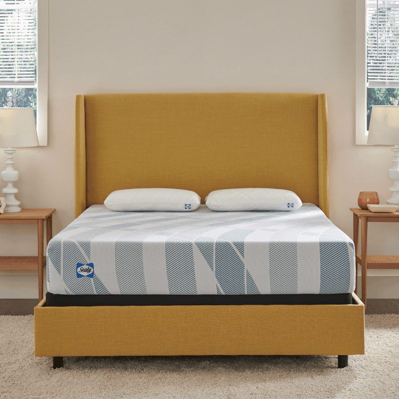 Sealy® Dreamlife 10-Inch Hybrid Mattress